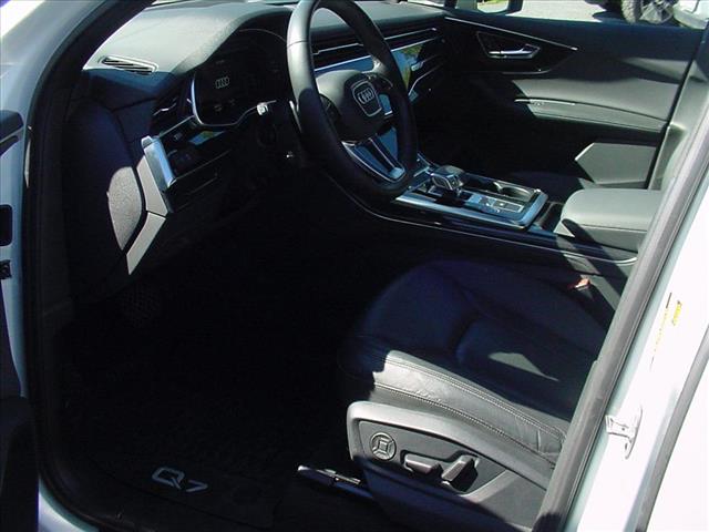 2021 Audi Q7 Premium Plus photo 4
