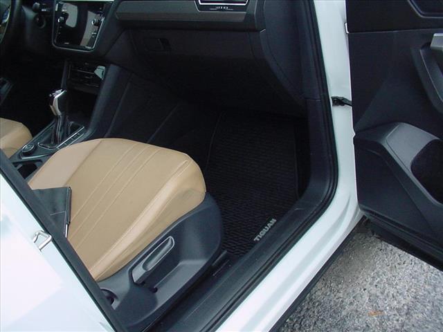 2022 Volkswagen Tiguan SE ONE OWNER All Wheel Drive:10388