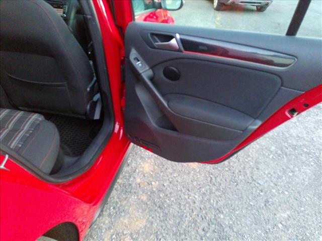2012 Volkswagen GTI 2l 6spd MANUAL Select Trade:10563