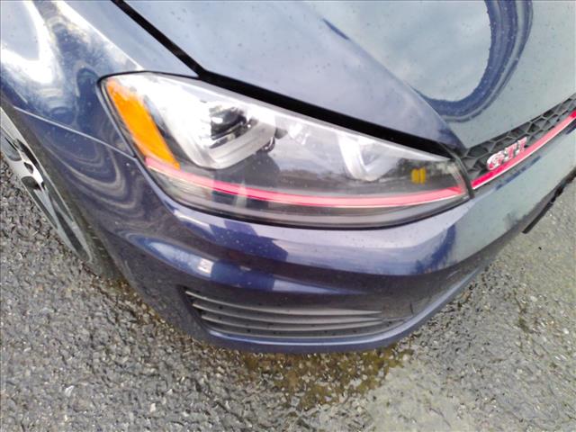 2017 Volkswagen Golf GTI SE 6spd Manual:10453