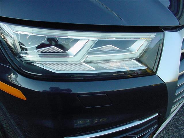 2019 Audi Q5 Premium Plus photo 45