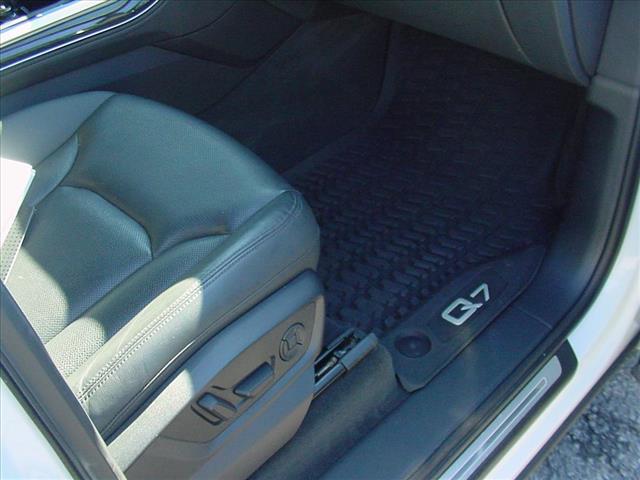 2021 Audi Q7 Premium Plus photo 42