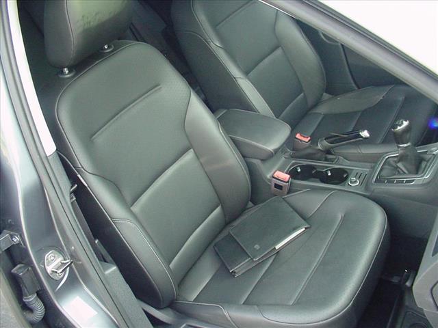2017 Volkswagen Golf TSI photo 44