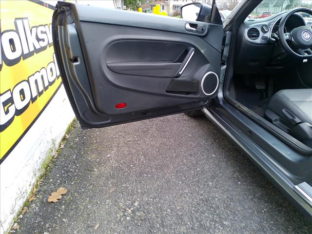 2014 Volkswagen Beetle Convertible Convertible 2.5l:10460