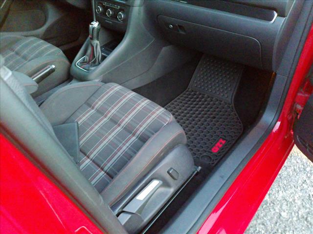 2012 Volkswagen GTI 2l 6spd MANUAL Select Trade:10563