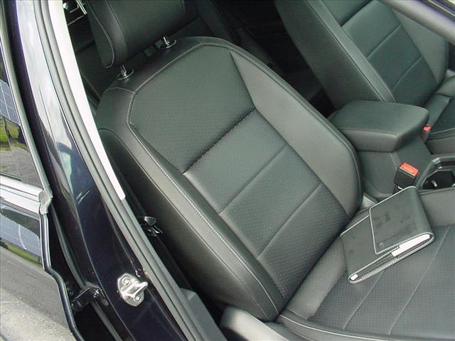 2020 Volkswagen Tiguan SEL photo 41