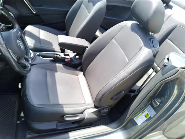 2015 Volkswagen Beetle Convertible Convertible 1.8 Turbo AT:10508