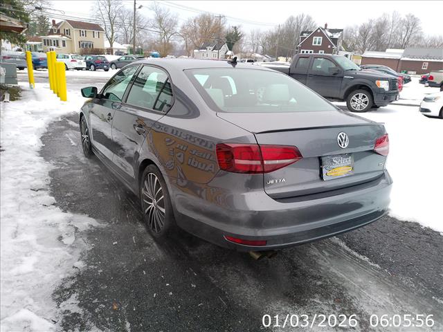 2016 Volkswagen Jetta Sport 5spd:10435