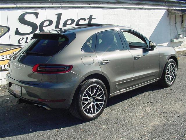 2016 Porsche Macan Rated 400 Hp:10403