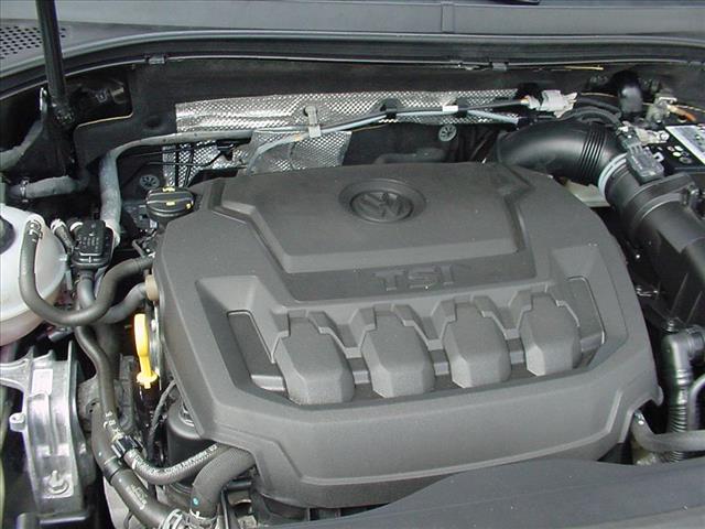2020 Volkswagen Tiguan SEL photo 46