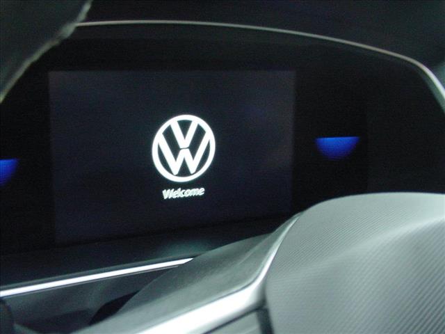 2022 Volkswagen Tiguan SE ONE OWNER All Wheel Drive:10388