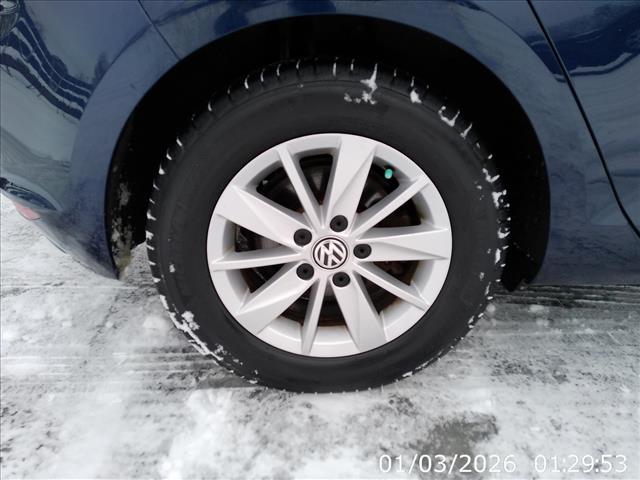 2015 Volkswagen Golf S 5spd Tsi Sunroof:10436