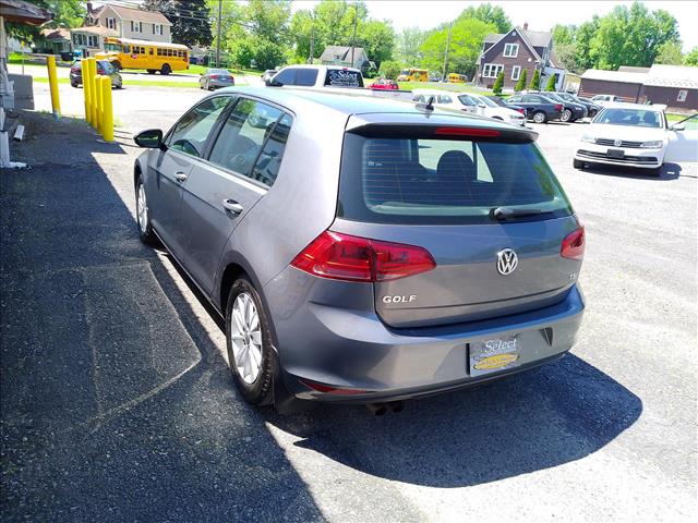 2017 Volkswagen Golf S 5spd Manual ONE OWNER:10496