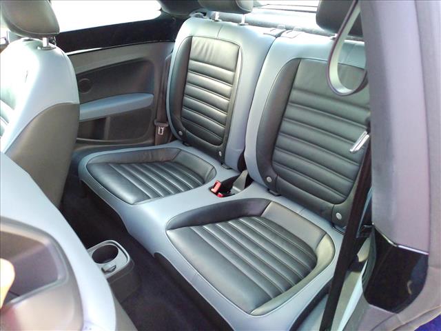 2013 Volkswagen Beetle Turbo 6spd Manual:10531