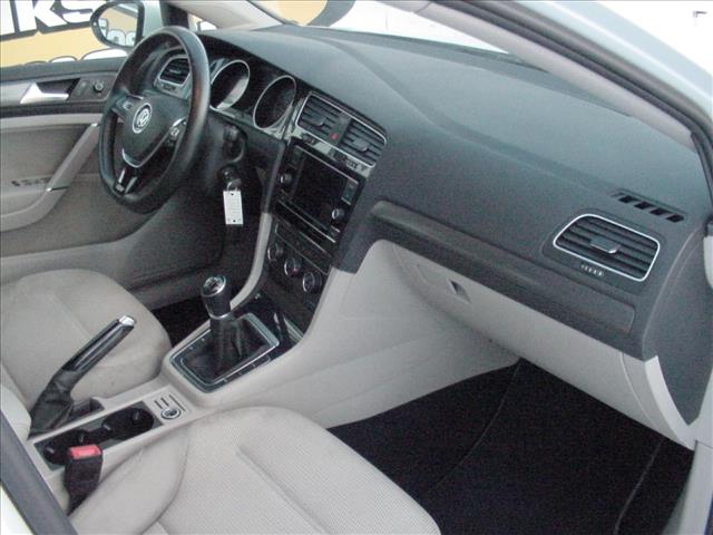 2019 Volkswagen Golf S Manual:10424