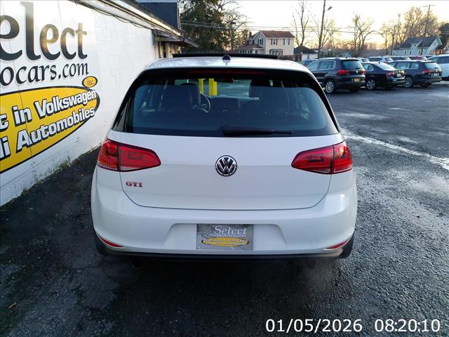 2017 Volkswagen Golf GTI SE Manual:10438