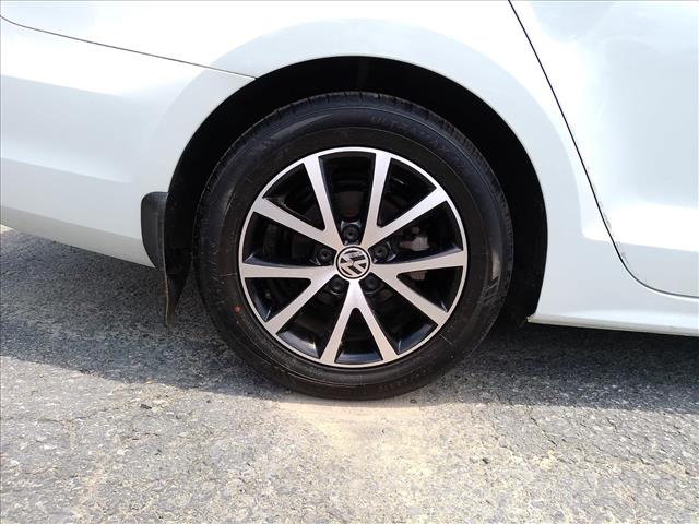 2017 Volkswagen Jetta SE Manual:10505