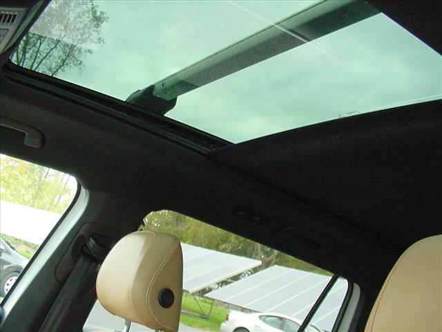 2022 Volkswagen Tiguan SE ONE OWNER All Wheel Drive:10388