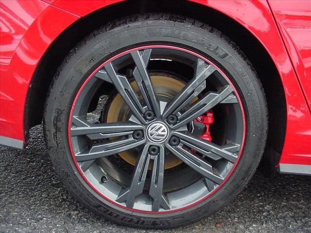 2019 Volkswagen Jetta 35th Anniversary GLI Manual:10420