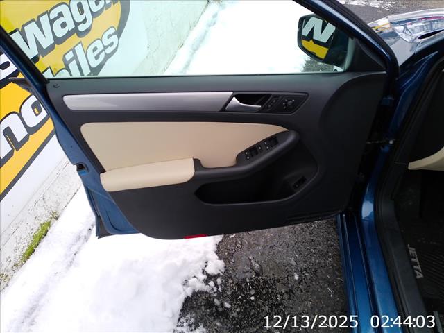 2018 Volkswagen Jetta SE Manual 5spd RARE LOW MILES:10431