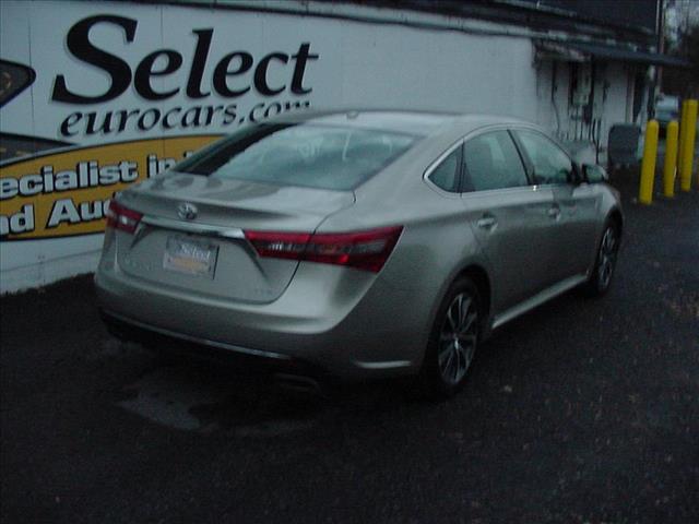 2016 Toyota Avalon XLE Two Owner Dealer Serviced:10412