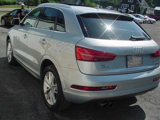 2018 Audi Q3 Premium Plus photo 8