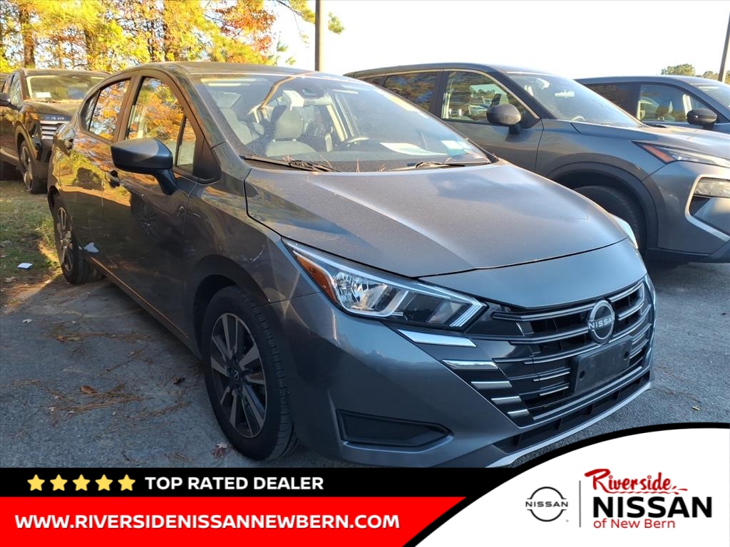 2023 Nissan Versa SV