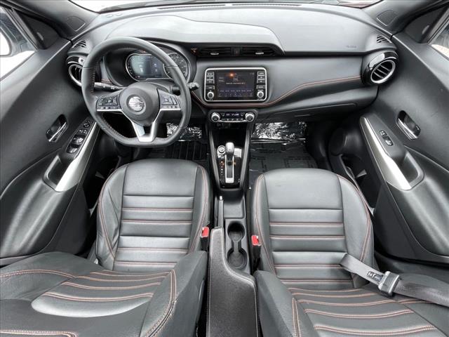 2020 Nissan Kicks SR