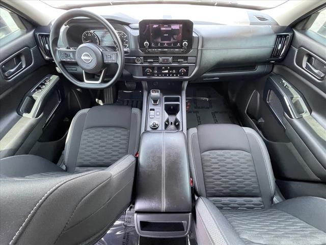 2023 Nissan Pathfinder S
