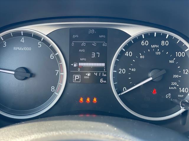 2025 Nissan Kicks Play CVT