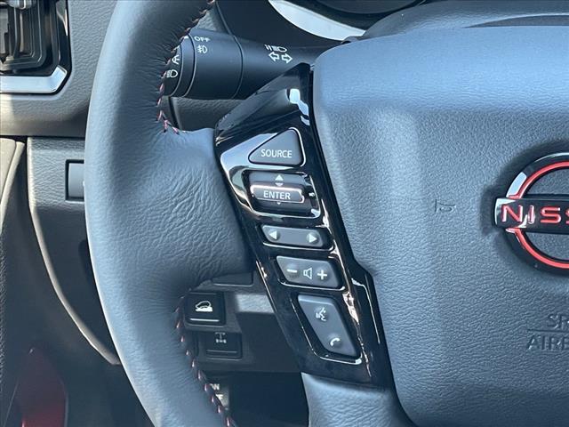 2025 Nissan Frontier AUTO