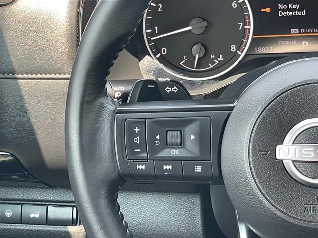 2025 Nissan Pathfinder SV