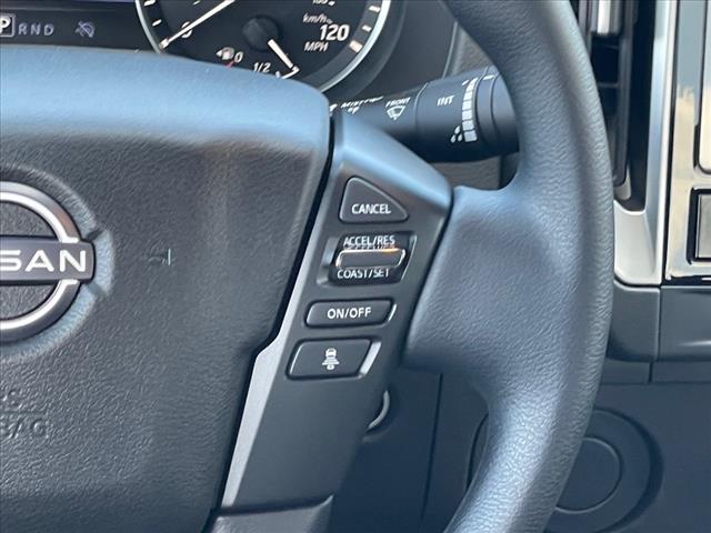 2025 Nissan Frontier AUTO