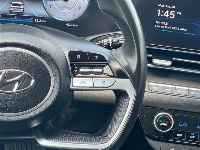 2023 Hyundai ELANTRA SEL