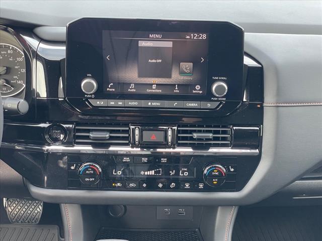 2025 Nissan Pathfinder AUTO