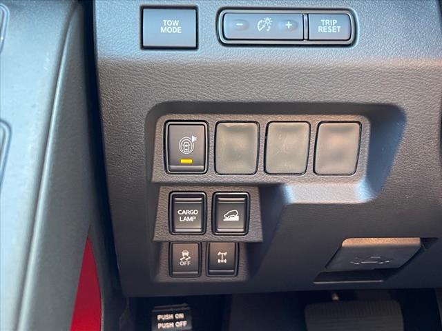 2025 Nissan Frontier AUTO
