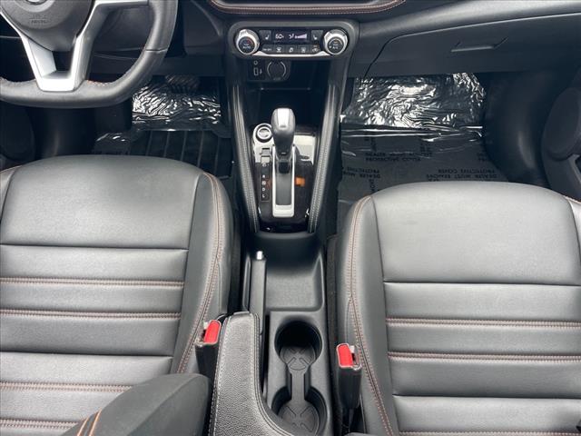 2020 Nissan Kicks SR