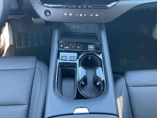 2025 Nissan Murano AUTO