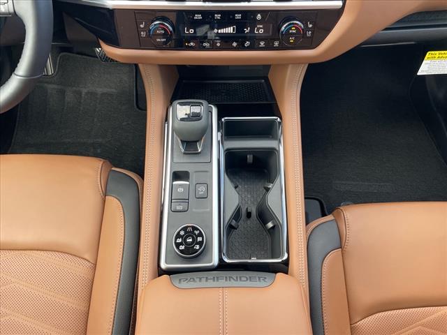 2025 Nissan Pathfinder AUTO