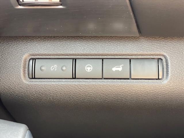 2025 Nissan Pathfinder AUTO