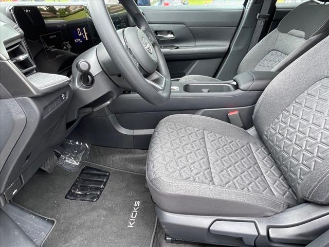 2025 Nissan Kicks CVT