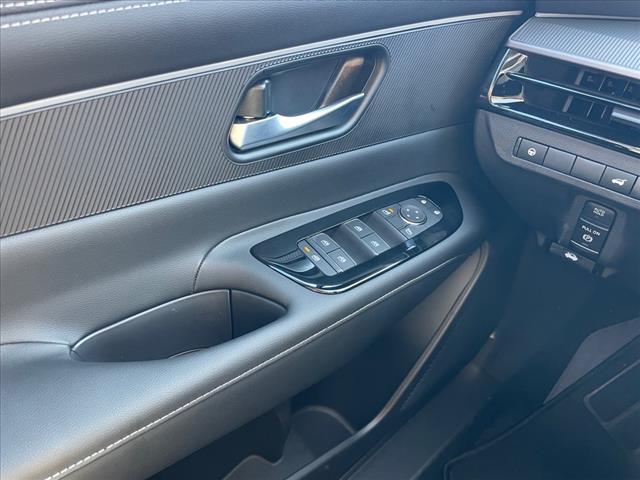 2025 Nissan Murano AUTO