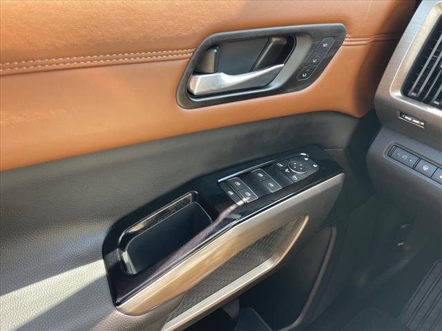 2024 Nissan Pathfinder Platinum