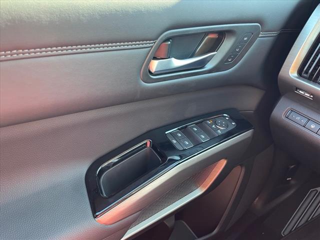 2025 Nissan Pathfinder AUTO