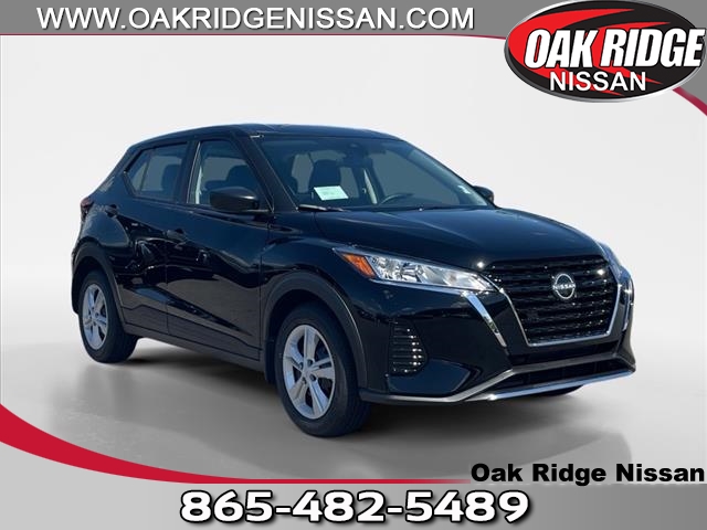 2025 Nissan Kicks Play CVT