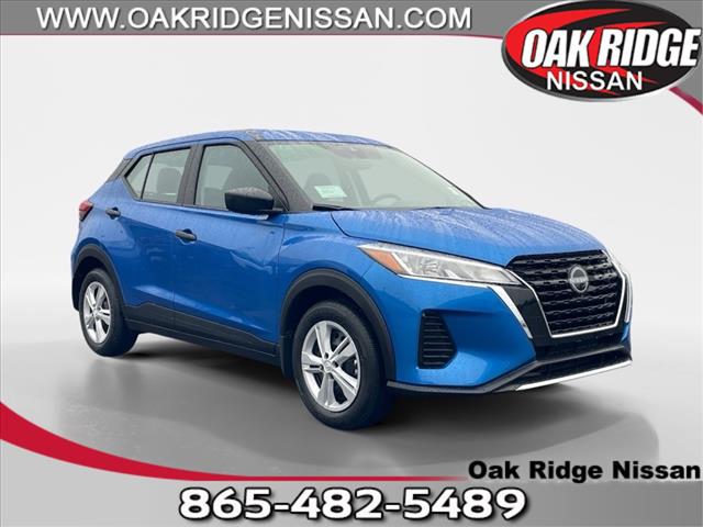 2025 Nissan Kicks Play CVT