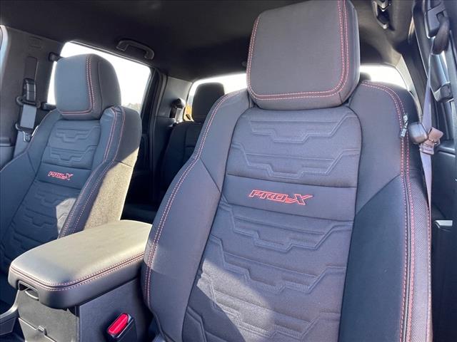 2025 Nissan Frontier AUTO