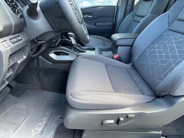 2025 Nissan Frontier AUTO