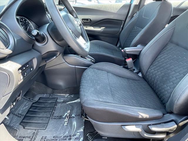 2022 Nissan Kicks S