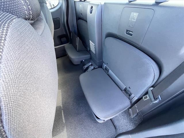 2025 Nissan Frontier AUTO